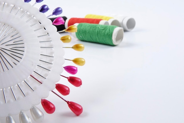 Zestaw igieł i nici